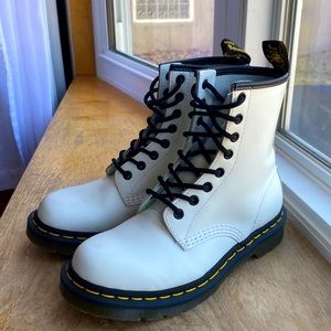 1460 Smooth Leather White Doc Martens✨